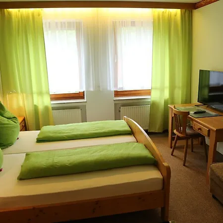 Bechtel Hotel 2*