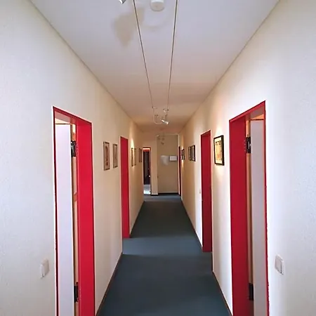 Bechtel Hotel 2*
